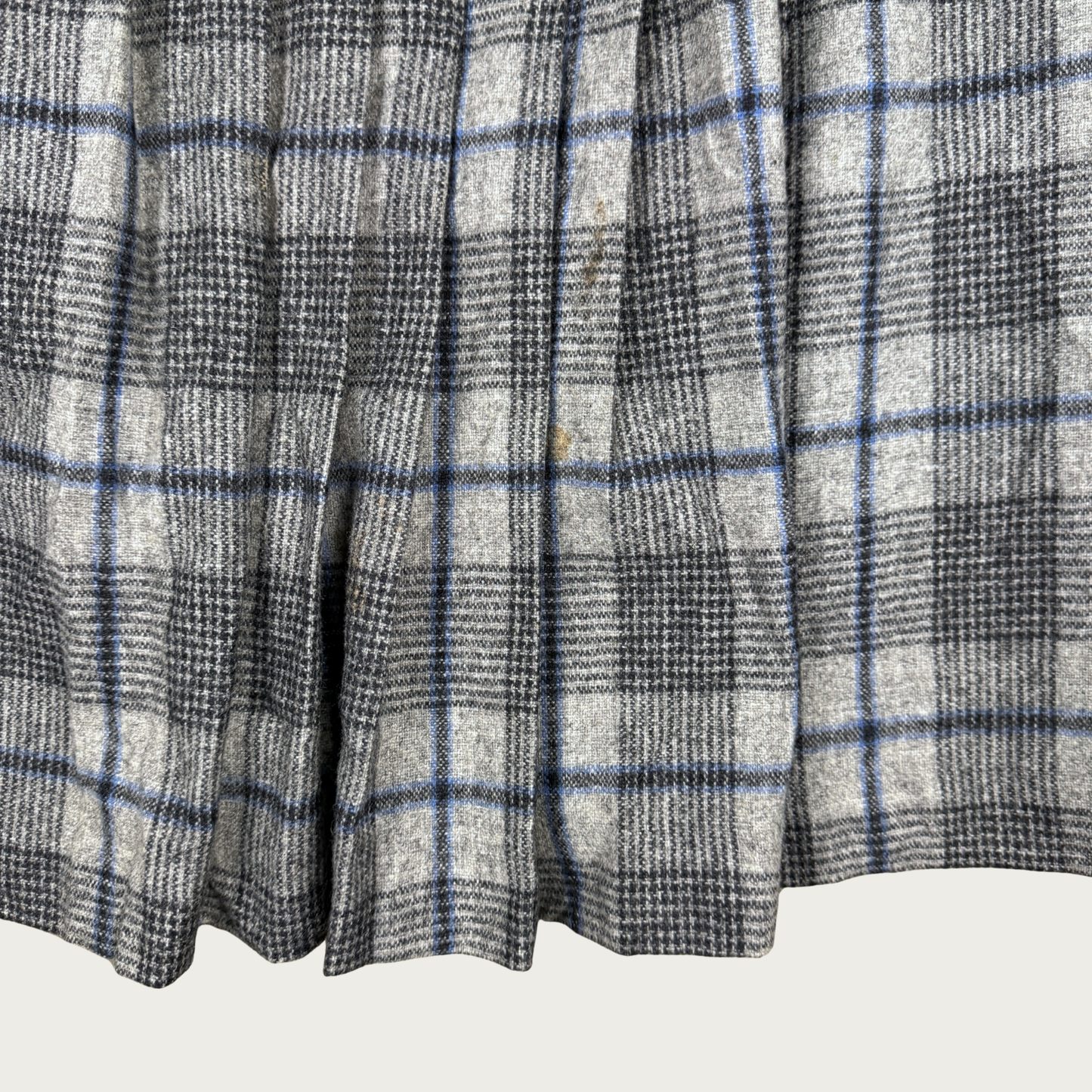 (28") Gray/Blue Plaid Wool Pleated Midi Skirt