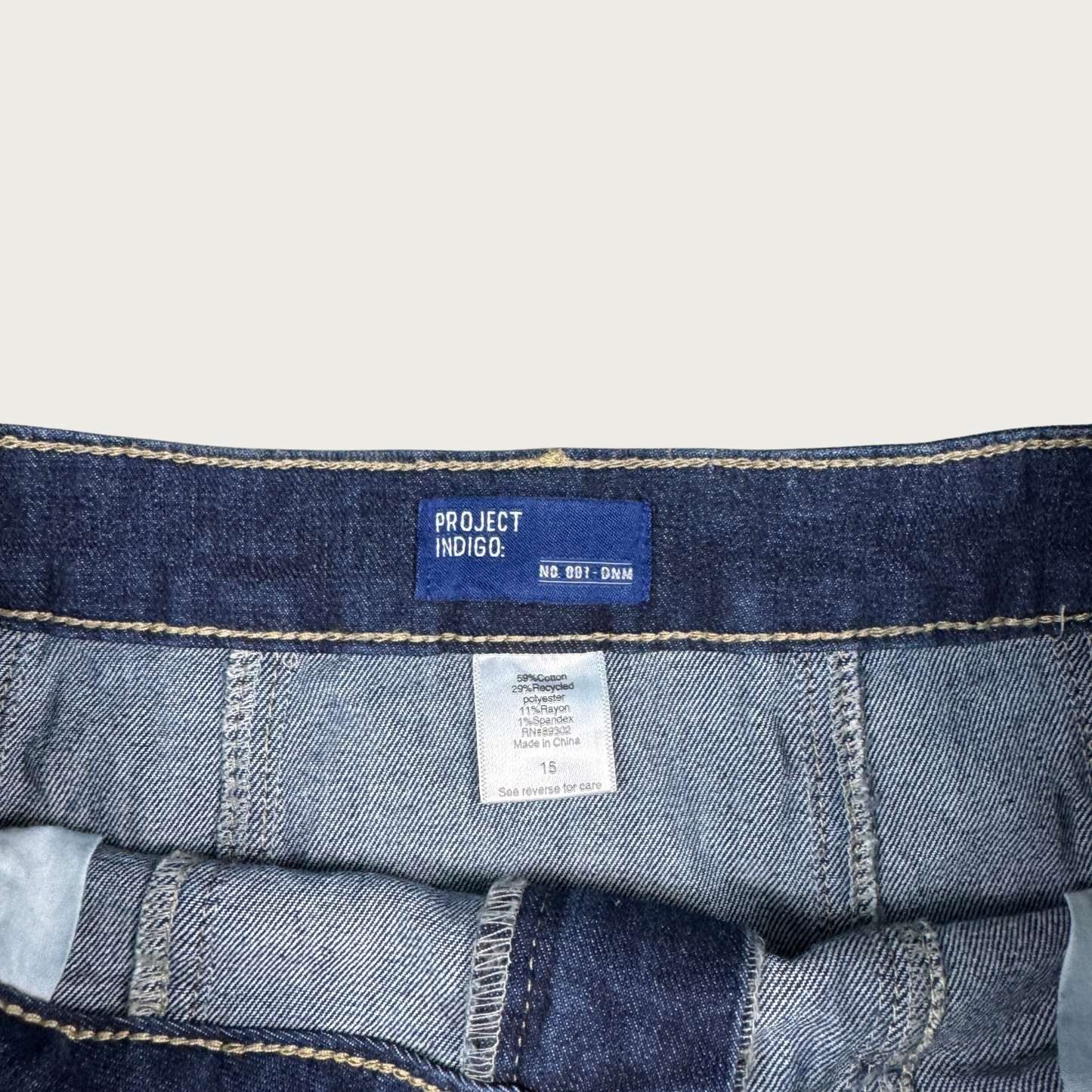 (M/L) Dark Wash Denim Mini Skirt