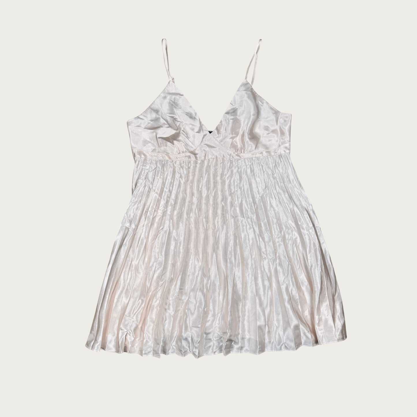 (L/XL) 90s/Y2K Baby Pink Pleated Satin Mini Slip Dress