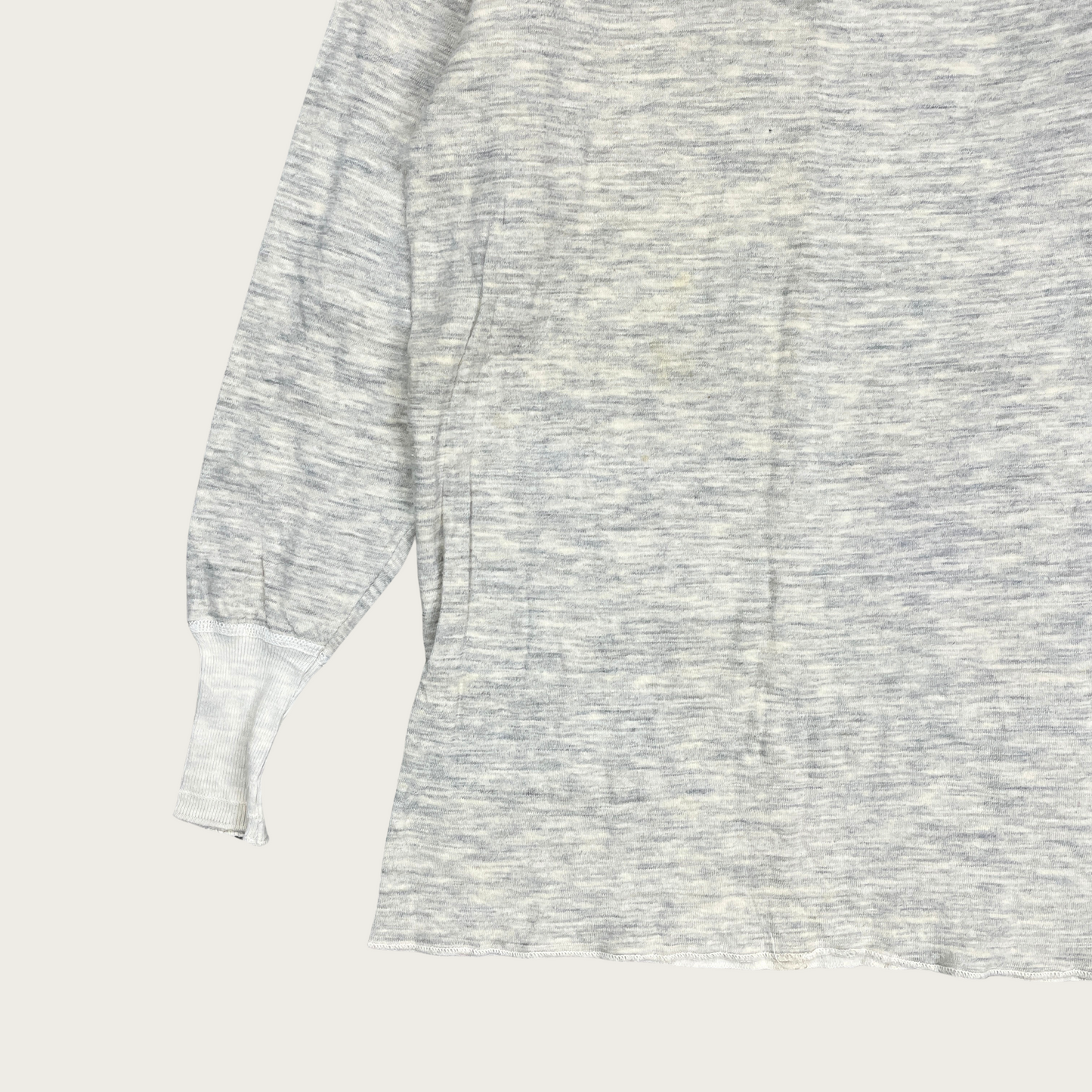 (S/M) 1950s Light Gray Thermal Long Sleeve Tee
