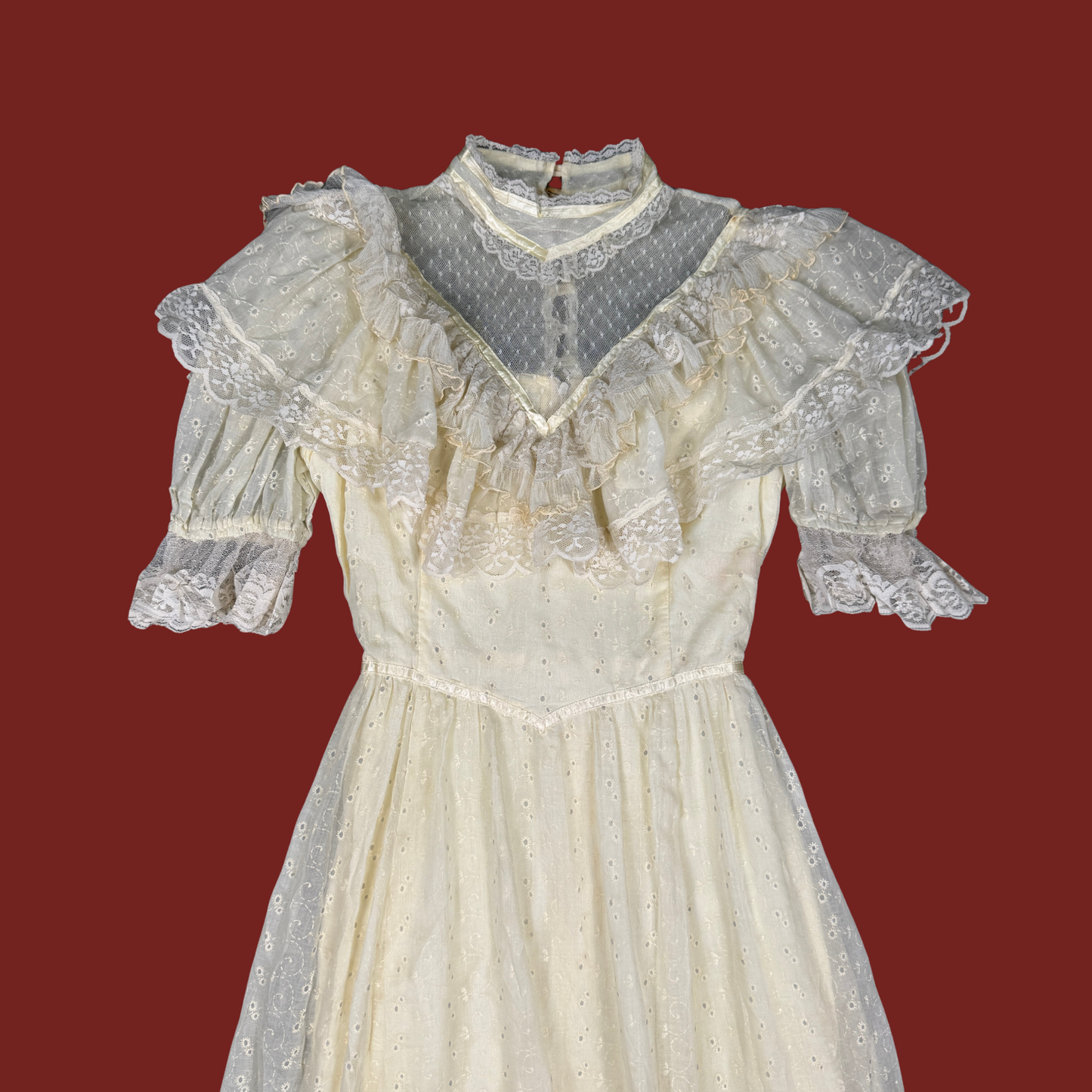 (M) 70s/80s Gunne Sax Ivory Eyelet Prairie Maxi Dress