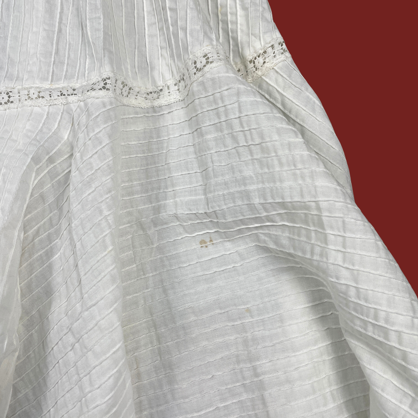 (24") Vintage White Lace Trim Maxi Skirt