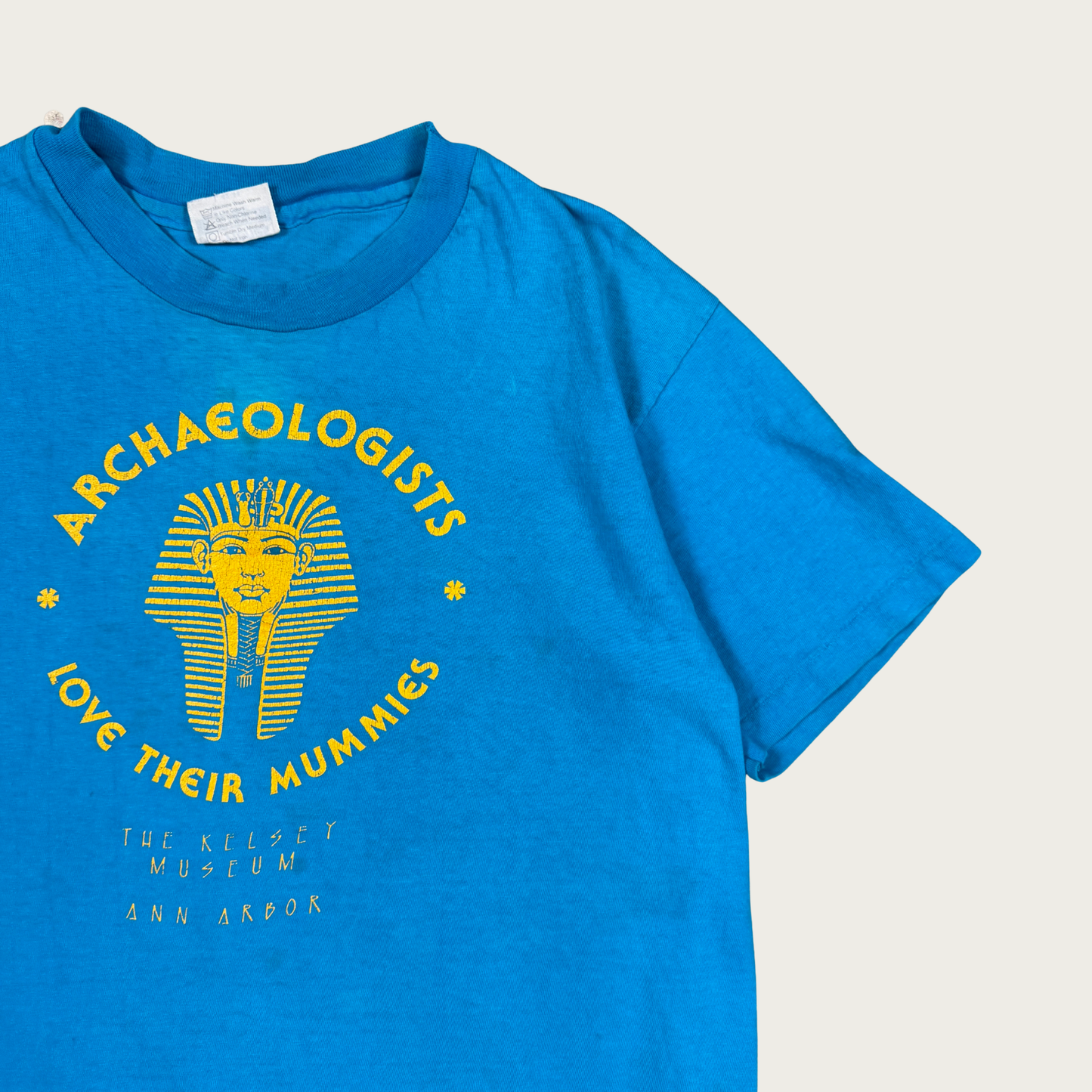 (L) 80s/90s "Archaeologists Love Their Mummies" Museum Tee