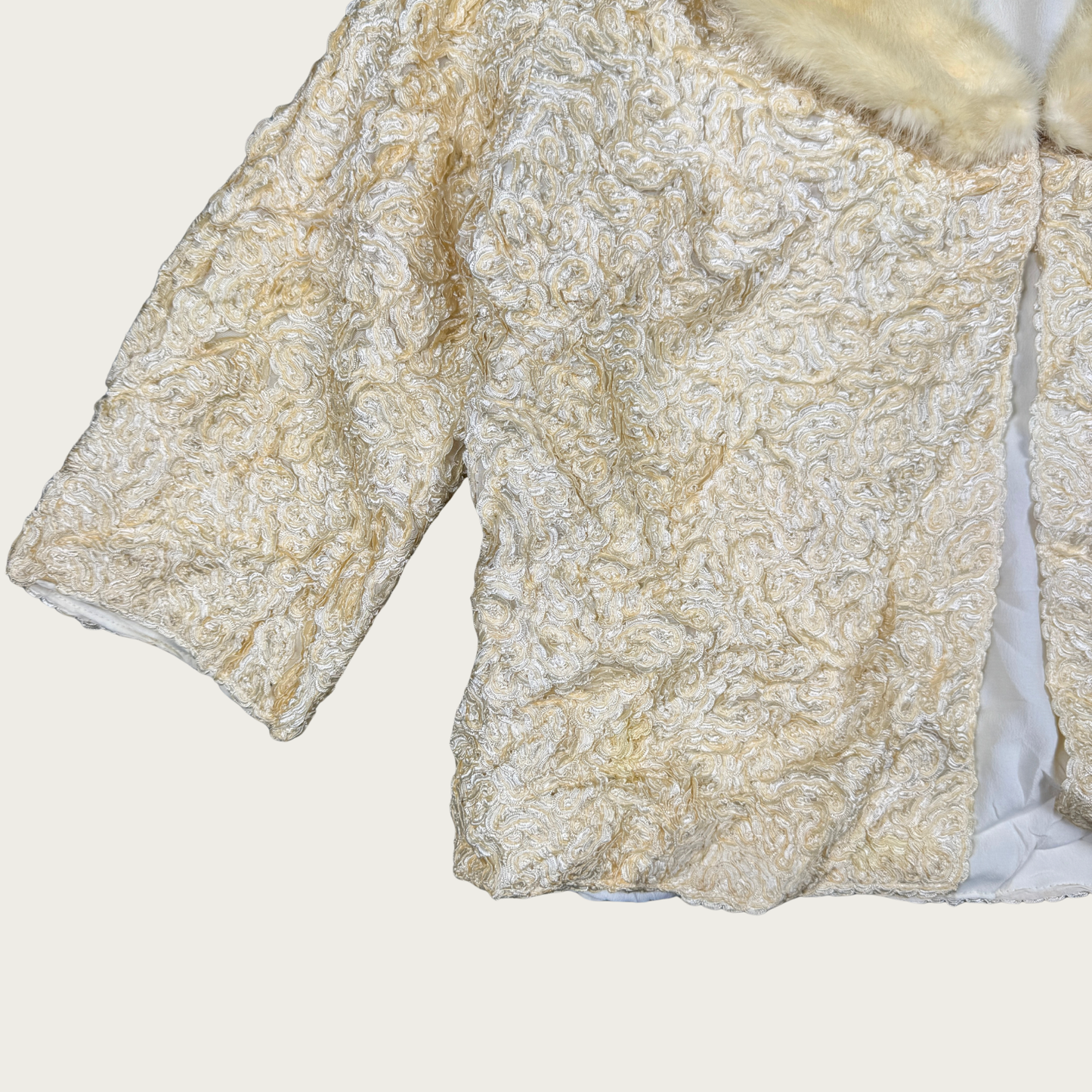 (M/L) 80s/90s Cream Fur Collar Cropped Jacket
