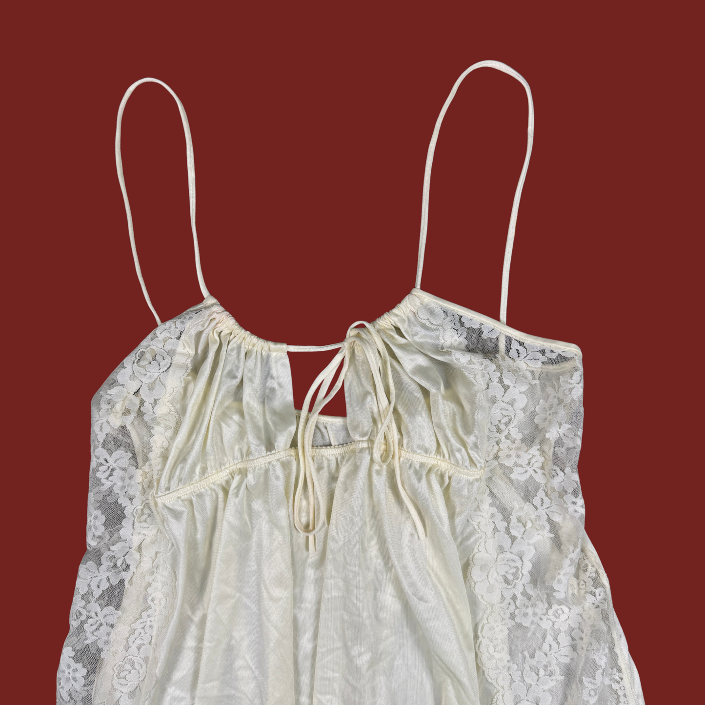 (M) Cream Lace Vintage Slip Top