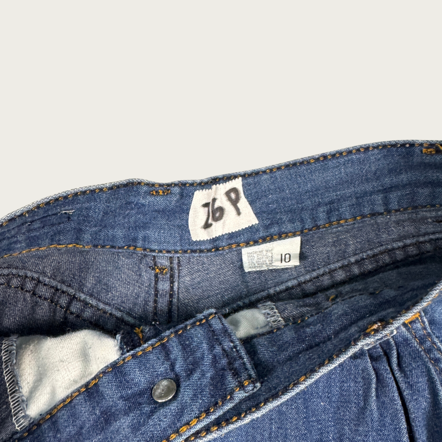 (26") 1970s Levi's Culottes