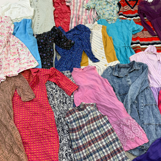 100 Piece Mixed Women's Vintage Box