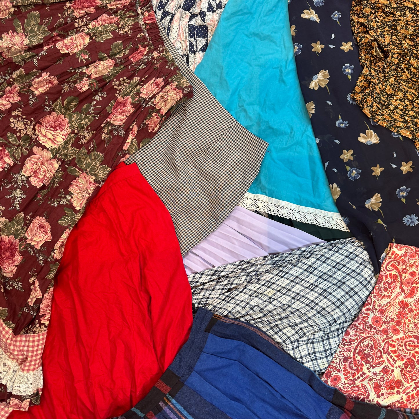 (20) Wholesale Skirts Bundle