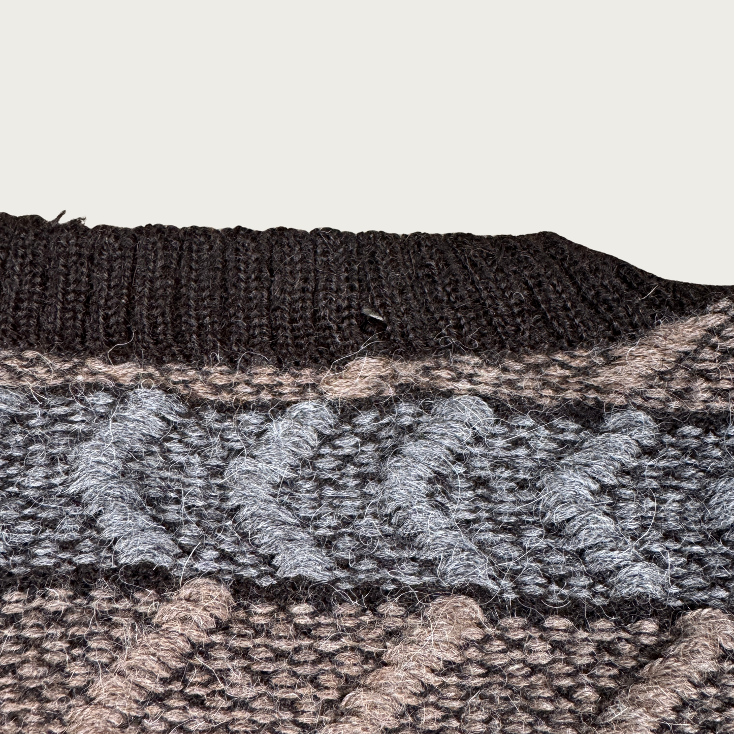 (M/L) 80s/90s Peruvian Alpaca Brown/Gray Sweater