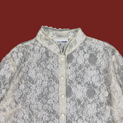 (XL) White Lace Long Sleeve Blouse