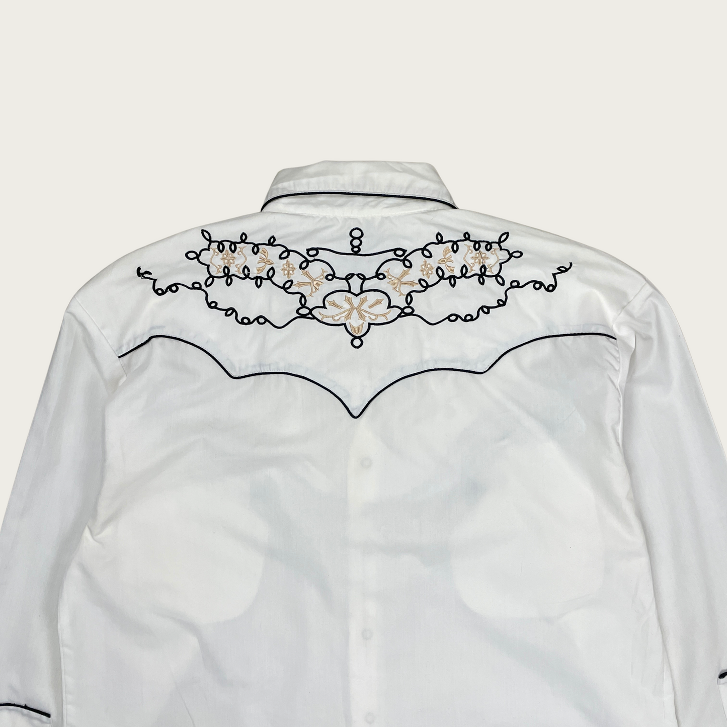 (XL) Western Embroidered Snap Button Shirt