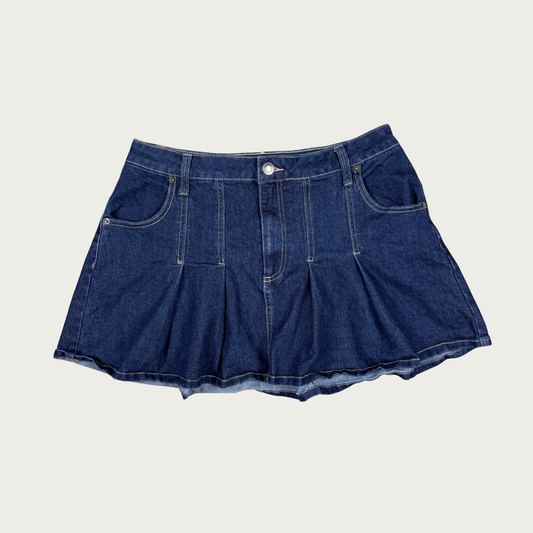 (M/L) Dark Wash Denim Mini Skirt