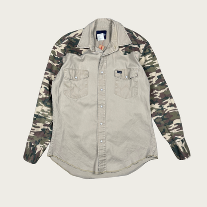 (M) Wrangler Camo Pearl Snap Shirt