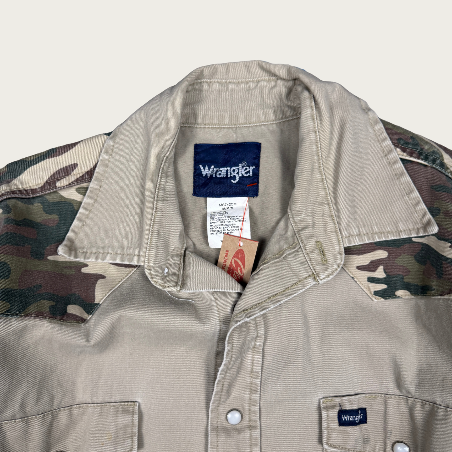 (M) Wrangler Camo Pearl Snap Shirt