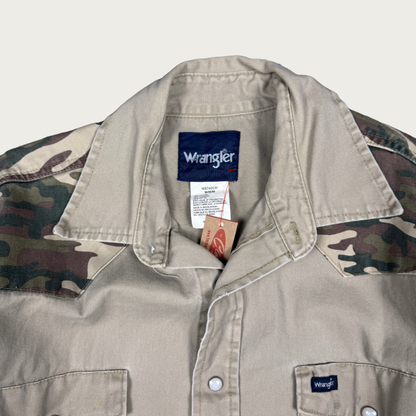 (M) Wrangler Camo Pearl Snap Shirt