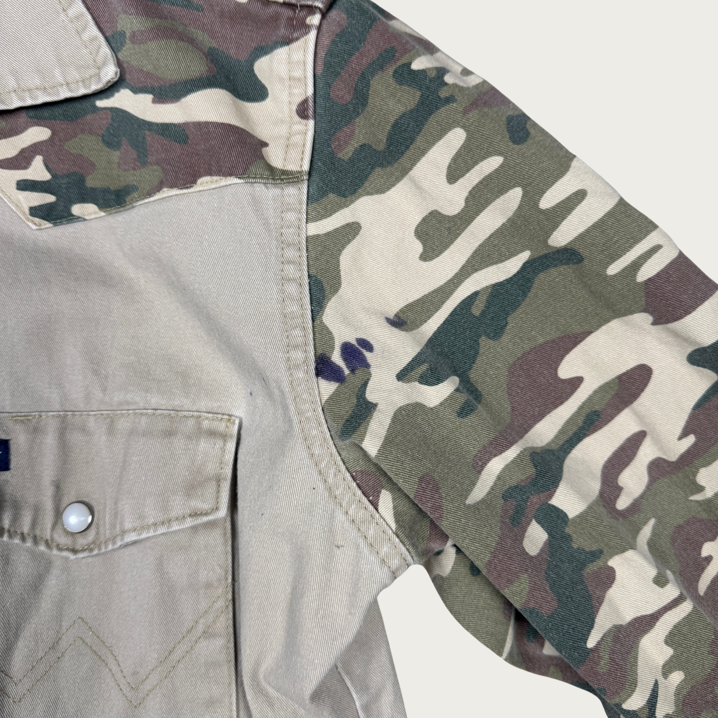 (M) Wrangler Camo Pearl Snap Shirt