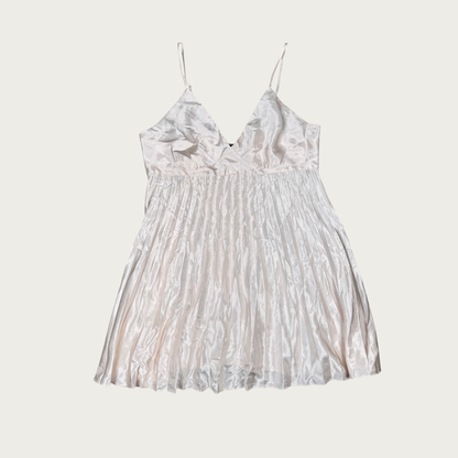 (L/XL) 90s/Y2K Baby Pink Pleated Satin Mini Slip Dress