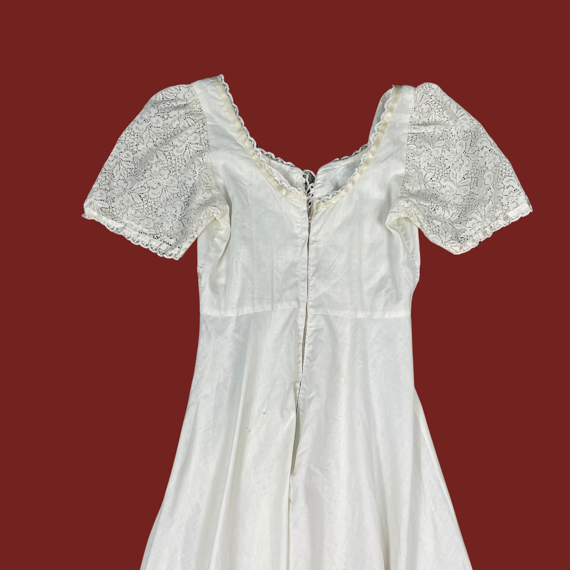 S/M) 70s White Lace Trim Prairie Maxi Dress The Clothing Warehouse S/M) 70s White Lace Trim Prairie Maxi Dress The Clothing Warehouse