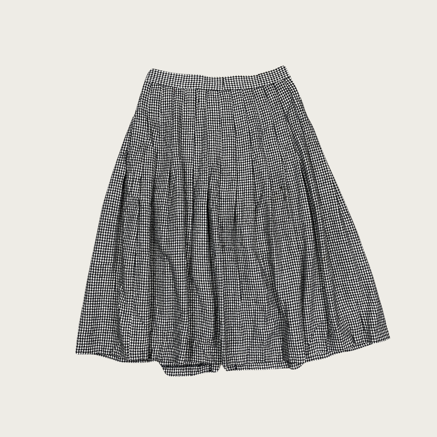 (28") Houndstooth Pleated Midi Skirt