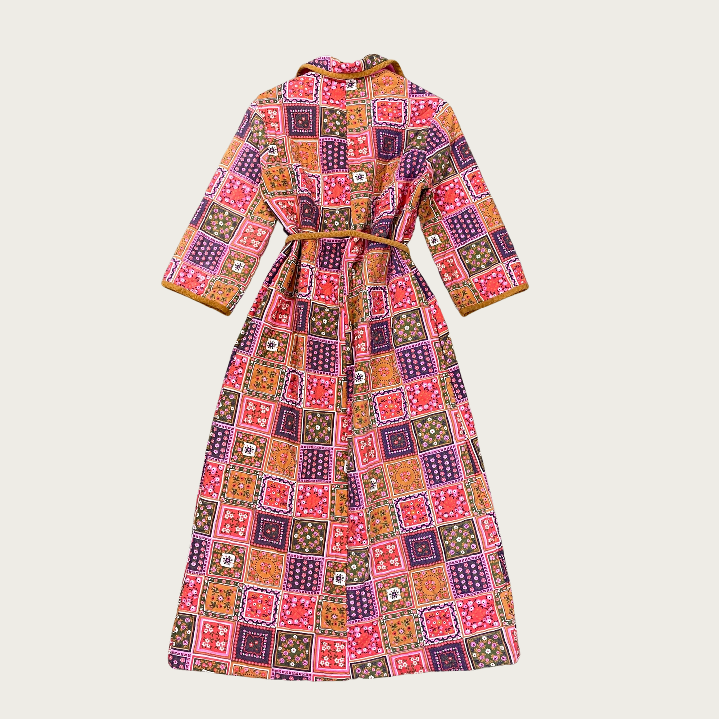 (OS) 70s Quilted Patchwork Robe