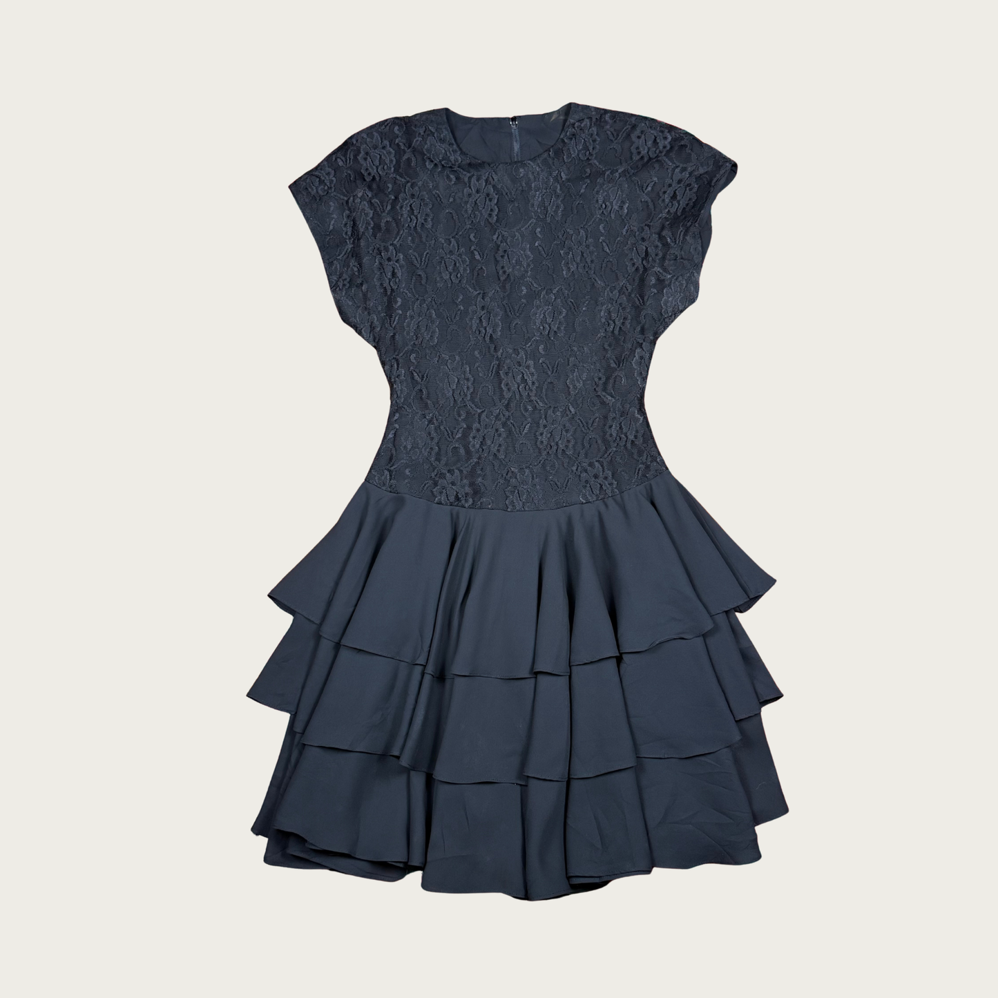 (M) 80s/90s Black Lace Ruffle Dress