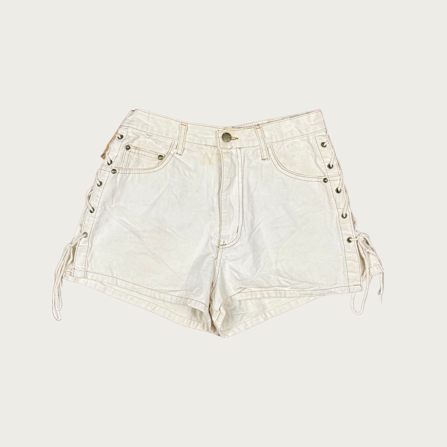 (26") 90s/Y2K Cream Lace Up Denim Shorts