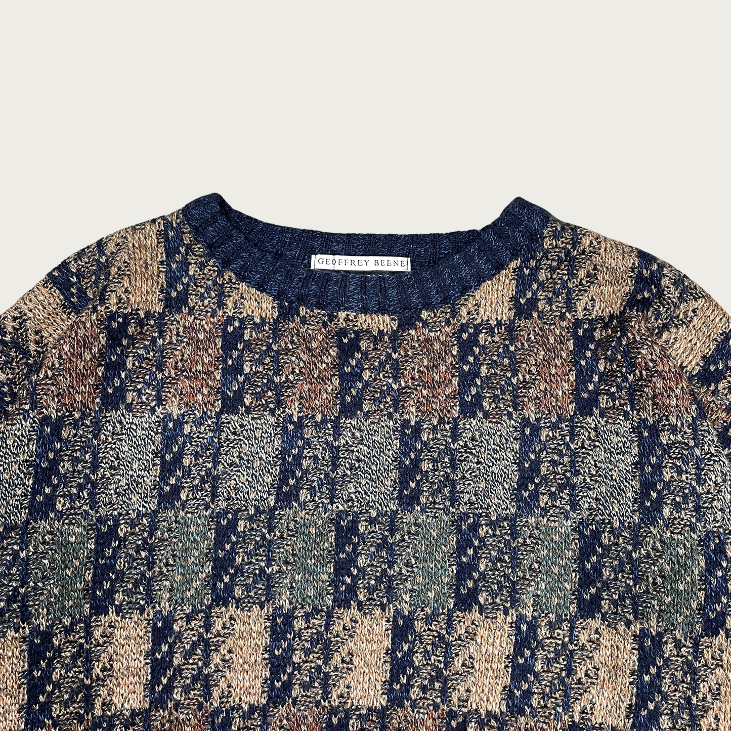 (L) Navy Blue Checkered Knit Sweater