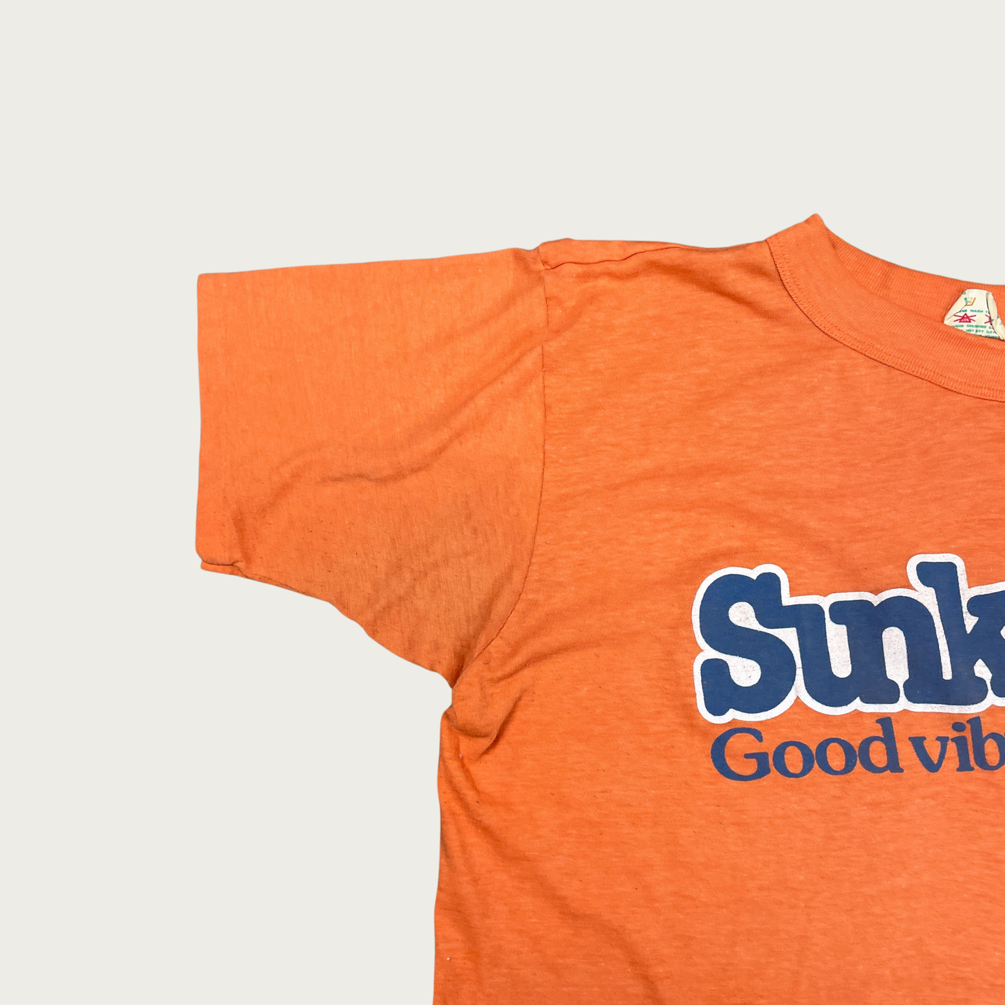 (L) 80s Sunkist Good Vibrations Tee