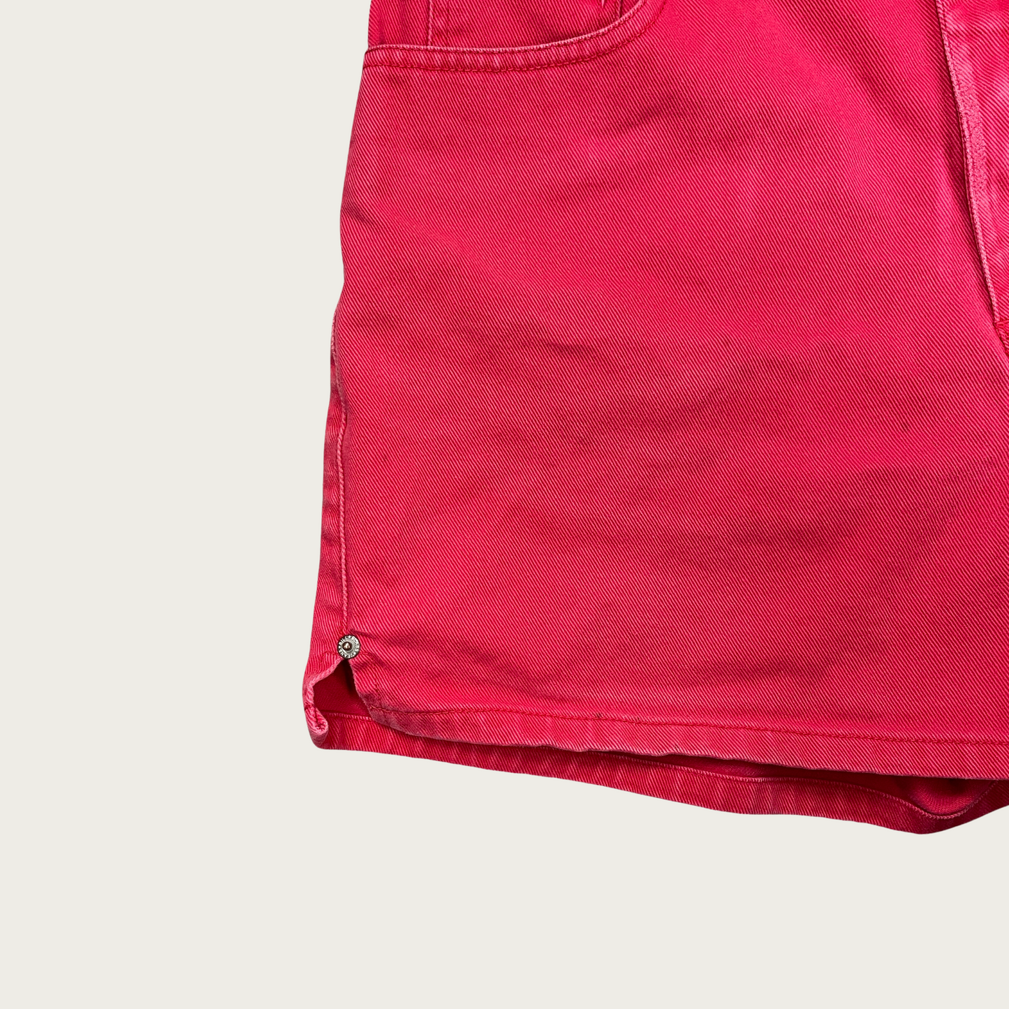 (32") 90s Red Jean Shorts