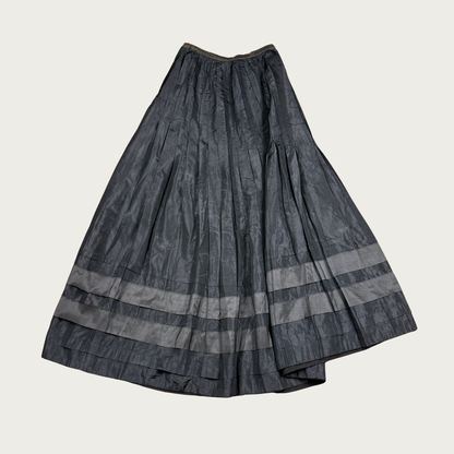 (24") Black Taffeta Pleated Maxi Skirt