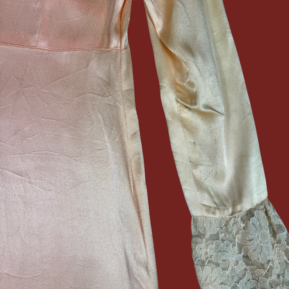 (S) 60s/70s Peach Satin Gown