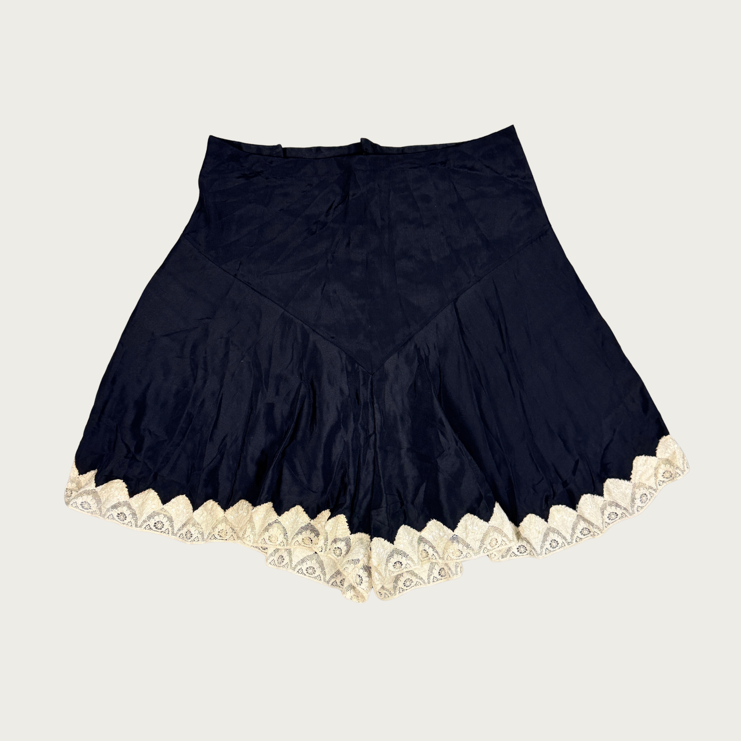 (27") 60s/70s Black/Cream Lace Slip Shorts