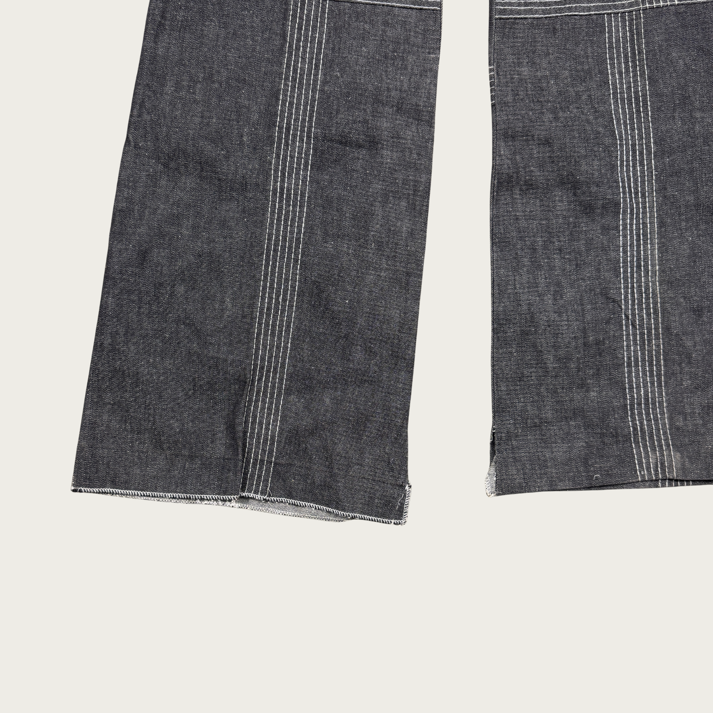 (25") 70s Grey Denim Stitched Bell Bottoms