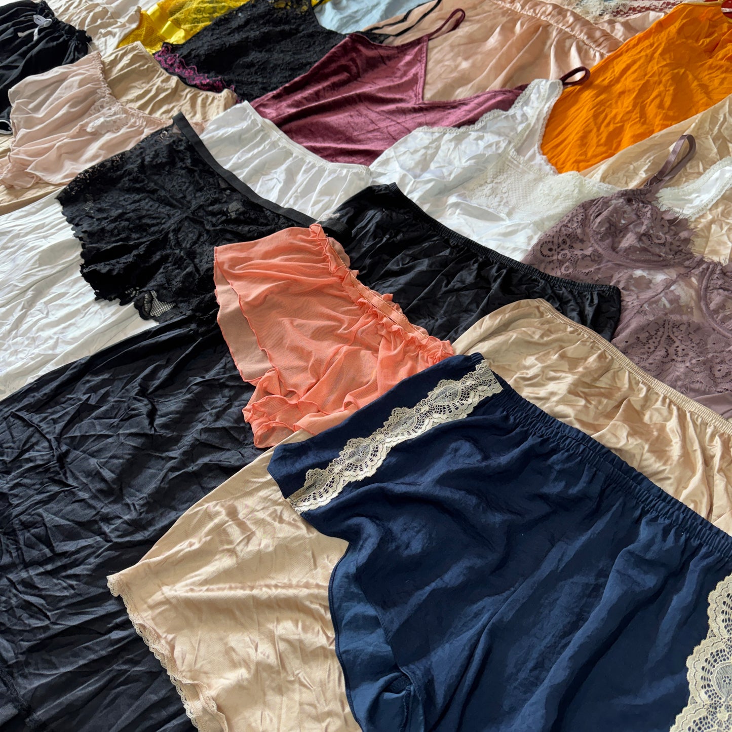 50 Piece Y2K & Contemporary Lingerie Mix Bundle