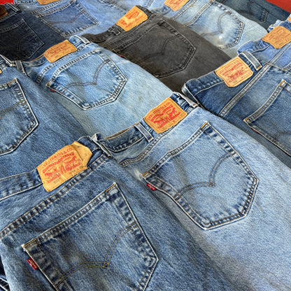 (10) Wholesale Levi's Jeans Bundle